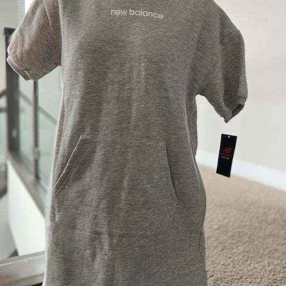 New Balance Fleece Dress⭐️ Host Pick ⭐️ - Picture 7 of 16